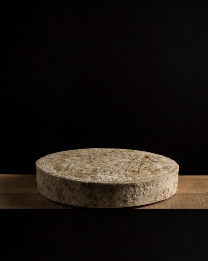 Tomme affiné au Beaujolais