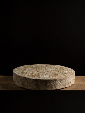 Tomme affiné au Beaujolais