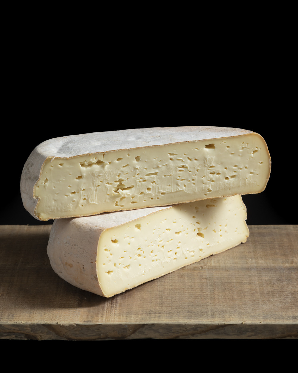 Pyrénées Vache Au Lait Cru De La Loubières Fromageries Philippe Olivier 